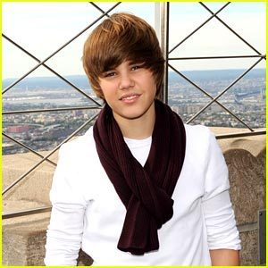 I made this profile for all Bieliebers! If you LOVE him, just click: follow!!!! And @justinbieber is already following us!