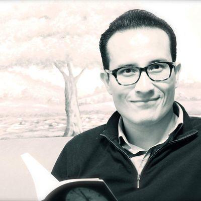 Pablo Garcés Velástegui Profile