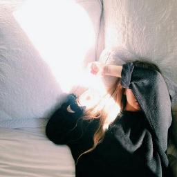 Me frustra tanto no poder encontrar las palabras adecuadas y precisas, para expresarte este mundo de sentimientos que me haces sentir al solo mirarte a los ojos