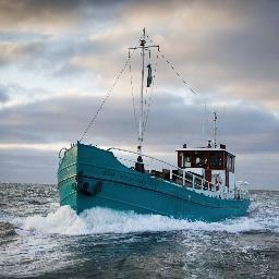 Waddenveer De Vriendschap organiseert diverse rondvaarten en tochten op de Waddenzee. O.a. zeehondentochten en veerverbinding Texel-Vlieland.
