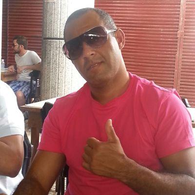 Amo samba e pagode um salve a todos sambistas e pagodeiros do nosso BrasIL vlw Brasília !
 Quem sempre se esquece da verdade vive em alerta com a mentira.
