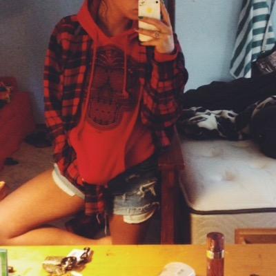 JSIRIDXO's profile picture. tailored