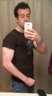 Andyx42_'s profile picture. Just figured out I'm gay, and guess what.

It's FUCKING FANTASTIC !!!!!!

- Insta : Andyx42
- Snap : Andyx42