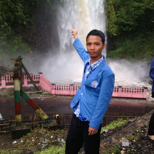 s_efry's profile picture. biarkan lah waktu yang menghentikan langkah kakiku untuk berhenti berdakwah