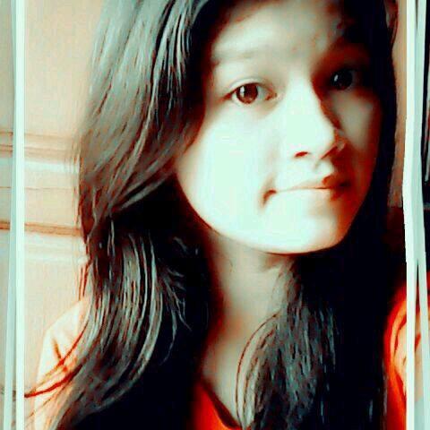 santi_lusiia's profile picture. 