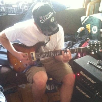 Financial Advisor, Guitarist, Audiophile, Sports Freak

Twitch Affiliate: https://t.co/dKxgf555fr