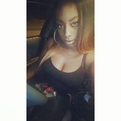 _SheeMarie's profile picture. Instagram: pixturepurrrfect_