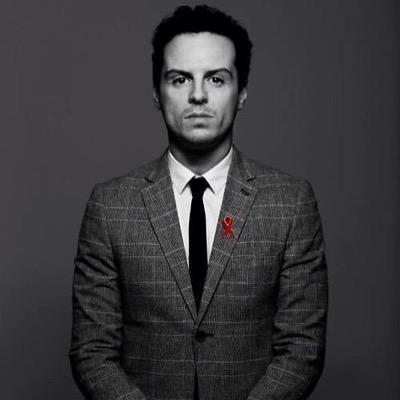 ~James Moriarty~ ~Honey You Should See Me In A Crown♔~The King Wears WestWood~ [#RP18+ #MorMor] ♔Met Andrew Scott♔