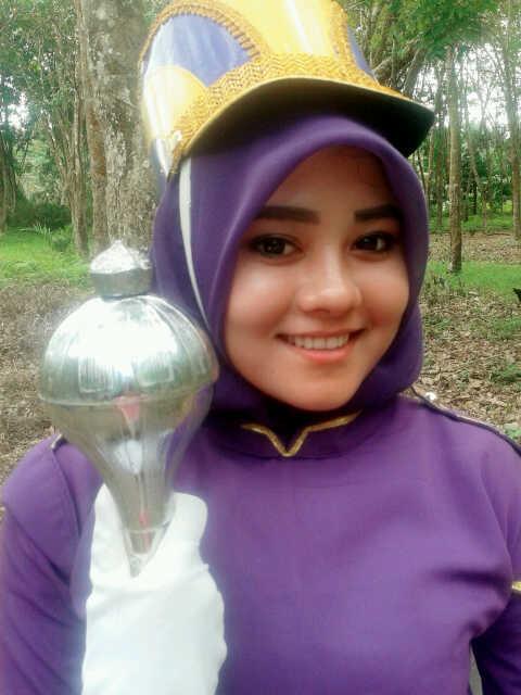 Penggemar bintang SIRIUS#putribungsu||kesayangan mamaayah dan mbkabg sayang||