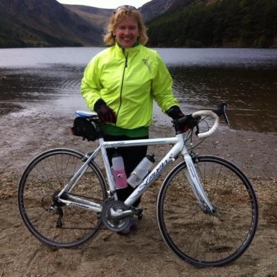 Enthusiastic skier, cyclist, hillwalker. Loves language(s), good food, books, theatre, puzzles, Oxford commas, and sustainable energy.