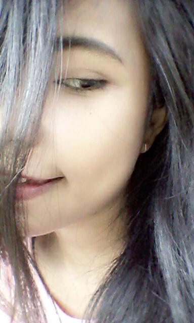 ♥Wahyu Kharismawan @wahyuvr_
Ig : Mrs.kharisma
Path : Linaa Kharisma Apriana