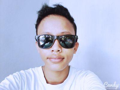 reja_mania's profile picture. 