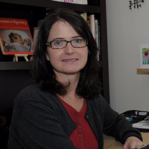 Mom / #KidLit Writer/ PreSchool Instructor/ Art Educator / Obsessive Recycler / Follower of Dreams.