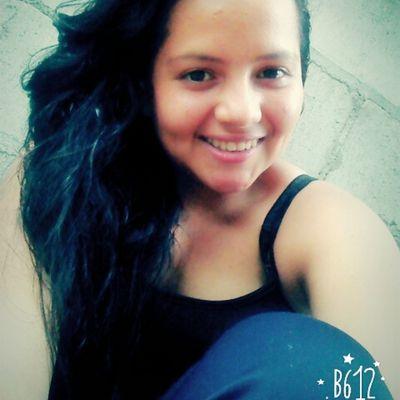 ★El Salvador ♡︴★Futura Mercadologa♡ ︴★Hija del altísimo †♡︴★IG; @mar_jmnz28 ت︴⇨sigueme y te sigo⇦♬♪♩