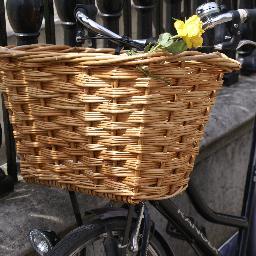 UpcylingMyLife's profile picture. Reinventing. Upcycling. Creating more value.