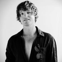 CalanWatts's profile picture. Indie/folk musician, creating music for good times and making memories.