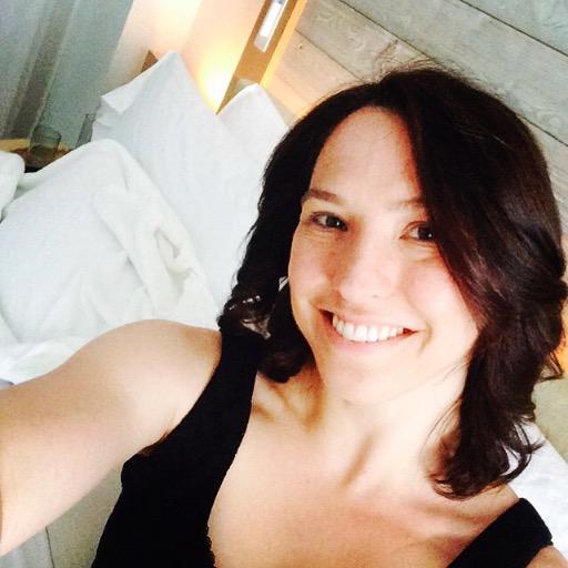 Naturally inquisitive, self-motivated problem solver that loves to organize. Passionate about improving the user experience, wine and laughing with friends.