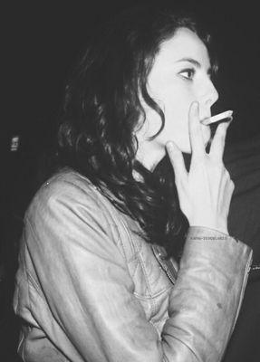 The world's a funny place when everything is backwards. The people I hate, I love. And the people I love? I hate. ( OC | 18+ )