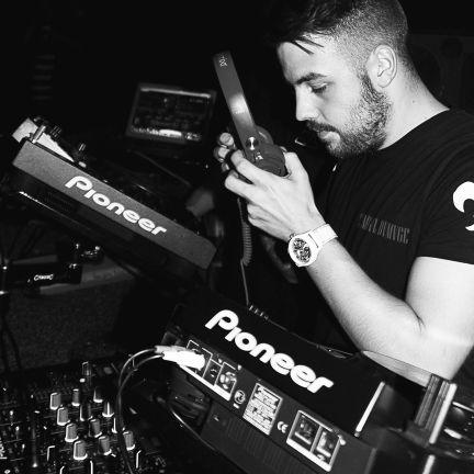 lewisreay94's profile picture. Dj and music producer!! Check out my soundcloud for all my latest cds https://t.co/V3E0qsKtVv