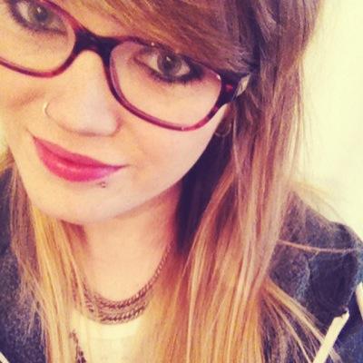 charlee___'s profile picture. 22  |  Colchester  |  Graphic Designer  |  Tj ❣️