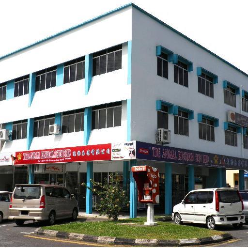 We supply, import and export pet, pet food and accessories.  We also provide boarding and grooming services.

Sarawak, Kuching (HQ) (Satok)
Lot 457, 458, 459, S