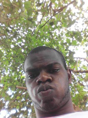 emmywo2's profile picture. i am meek