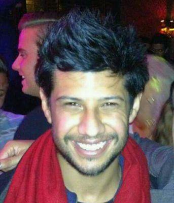 IshaqSiddiqi's profile picture. global macro