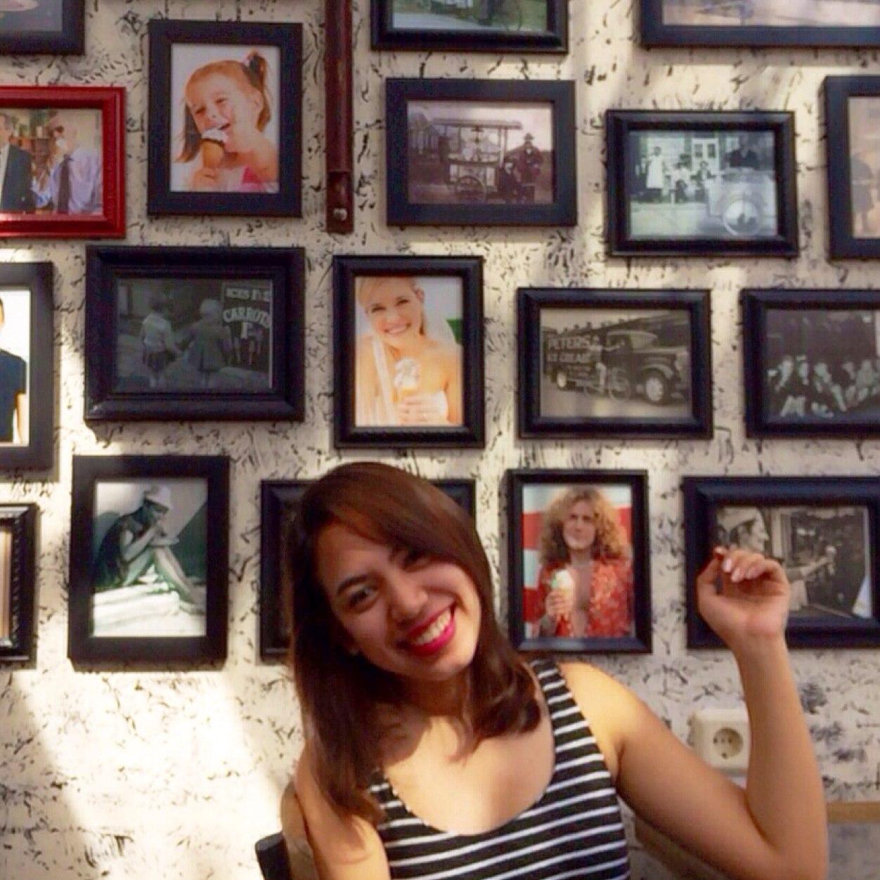 reginagianetti's profile picture. 