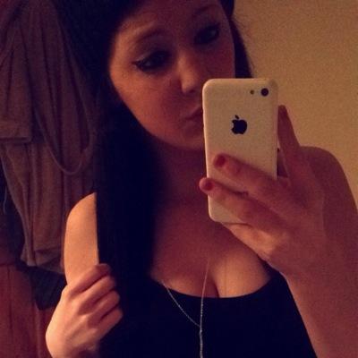 ashliebarker123's profile picture. 