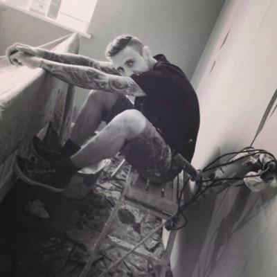 Gibsonplasterin's profile picture. 