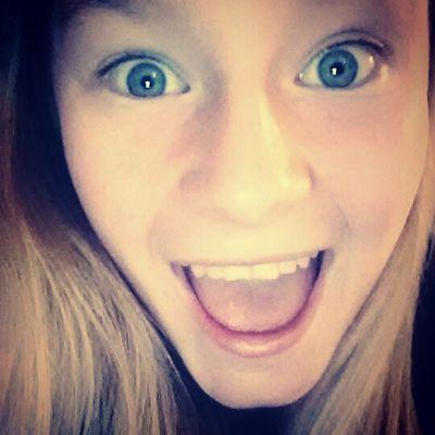 sunshine4252's profile picture. be the reason someone smiles today :)