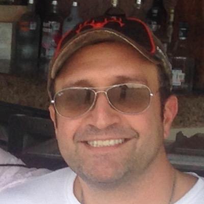 ETVoum's profile picture. 