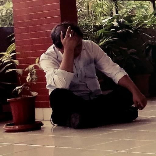 pengen hidup bahagia apapun jalannya. Daaah itu aja