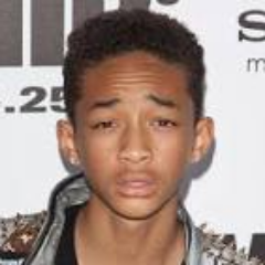 jadensmithisbak's profile picture. 