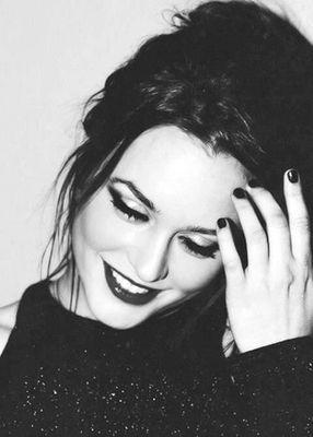 youaremyboludo's profile picture. http://t.co/68ZnnFJLq7…       4/05 harry  me tiro un beso-Paul me dio la mano     0/5