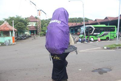 andi_ochel's profile picture. Dan janganlah engkau berjalan di muka bumi ini dgn sombong, krn sesungguhnya engkau tdk akan dpt menembus bumi dan tdk akan mampu menjulang setinggi gunung.