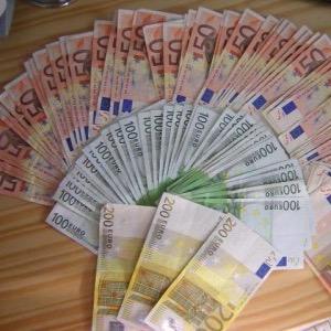 Pronos Sur a 100% . Chaque jour au minimum 2 Pronos sur. Follow Me