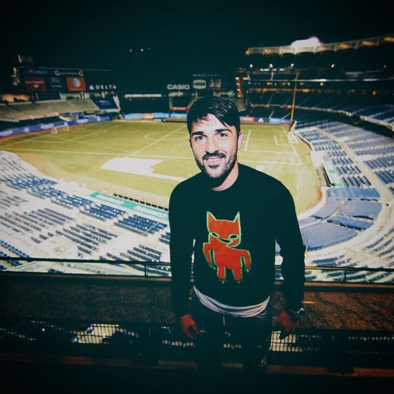Follow david villa official account - @Guaje7Villa .