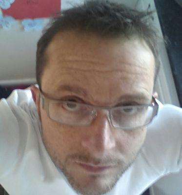 Mental health recovery coach and poet. Arty, crafty and need to get out more.
