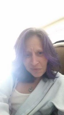 Everyday laid back chick! Love music, outdoorzy shit.. camping, rock festivals, traveling. Exploring cool/whacky off the wall shit n places! 100% Cannabis love