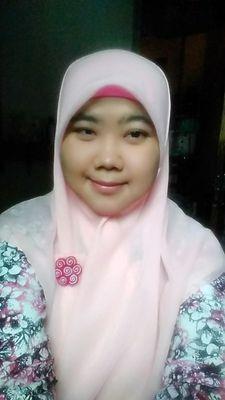 NengYunie17's profile picture. 