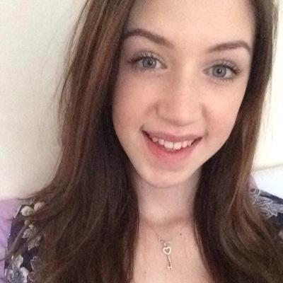 JasmineEwart1's profile picture. 