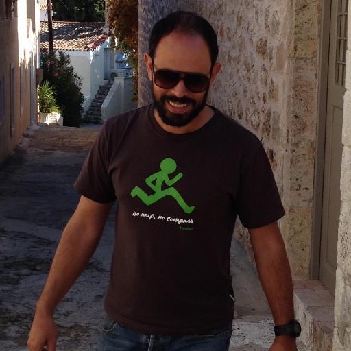 pagles's profile picture. Software Engineer, physicist, very curious