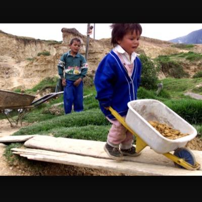 We are here to spread awareness on the horrible issue of child labor in Ecuador's banana Industry
maddie marquez, drew moore, alexis villagrana, sapna mehta