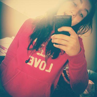 pqpgabi__'s profile picture. Somos suspeitos de um crime perfeito, mas crimes perfeitos não deixam suspeitos..