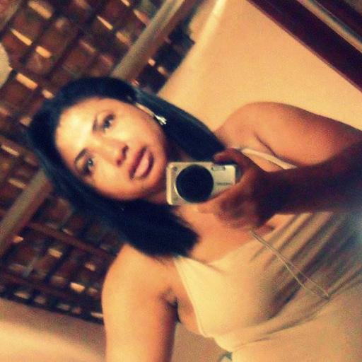 adrianagenu's profile picture. 