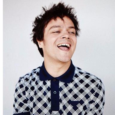 Primer sitio fan Español del cantante Jamie Cullum.