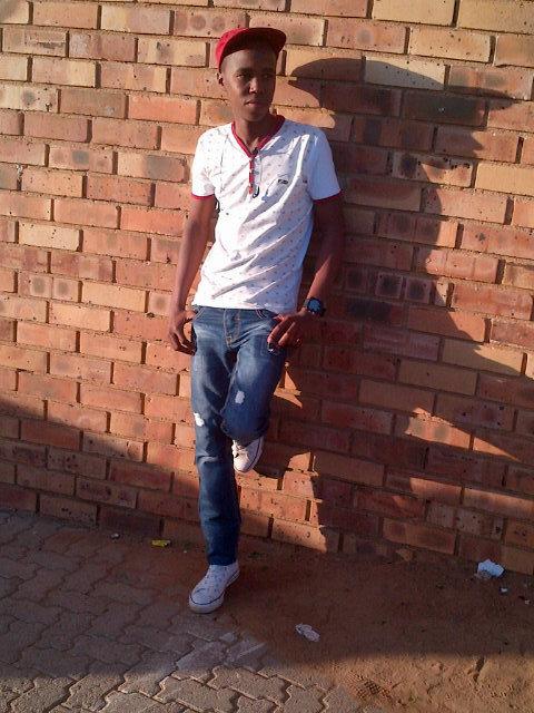 Tlhogi_21442's profile picture. Short tempered.. So don't push too far.