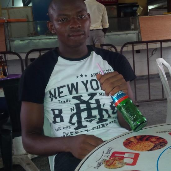 Adesoji08's profile picture. 