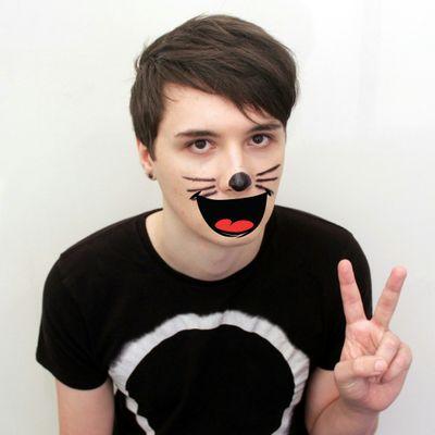 Photoheartgirl's profile picture. hey i love to photo edit! I do it to singer's YouTubers and more! All of them are just jokes!